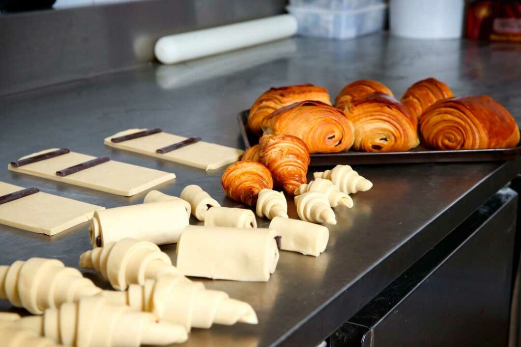 Artisan Bread & Croissant Workshop in Paris with a Baker